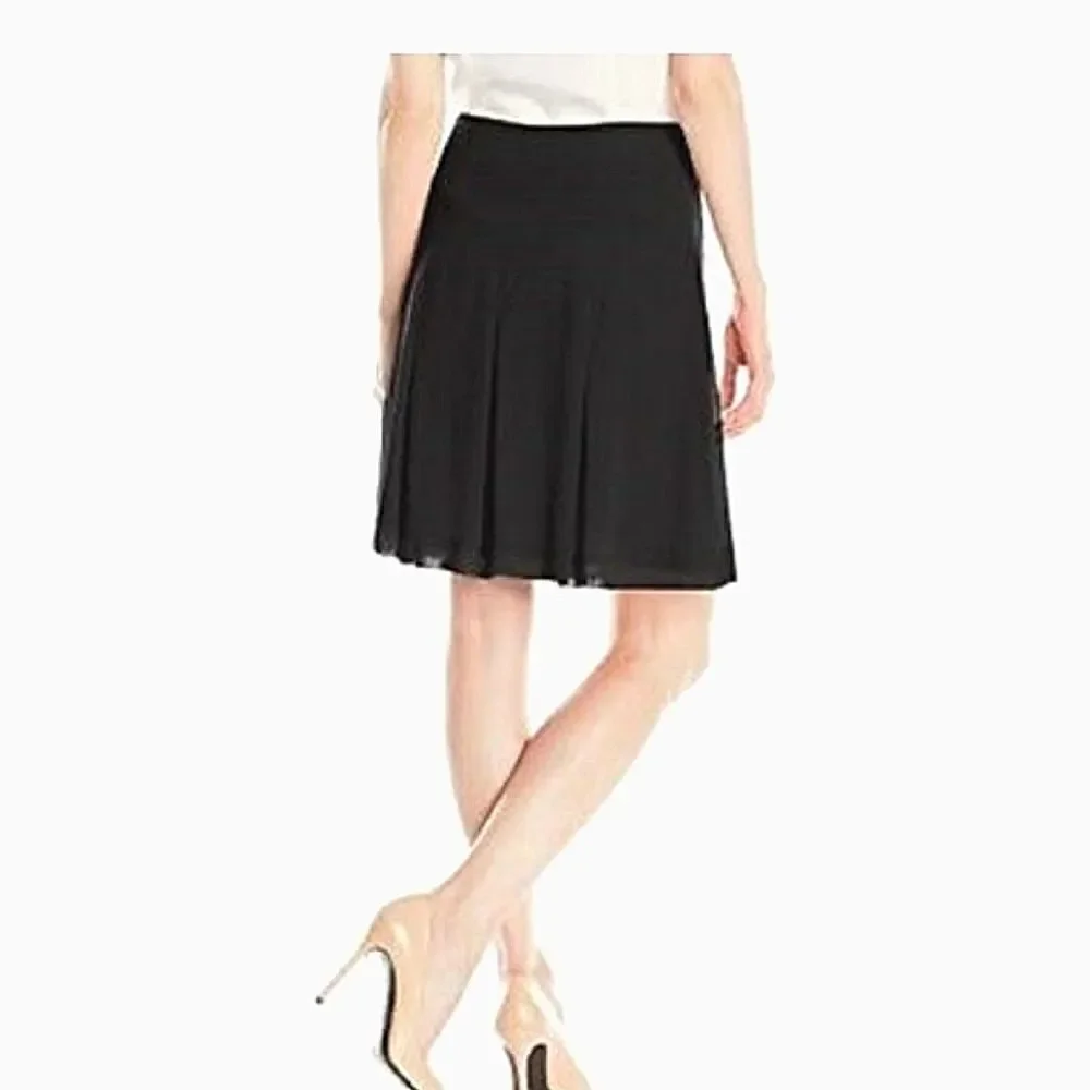 Anne Klein Black Pleated skirt